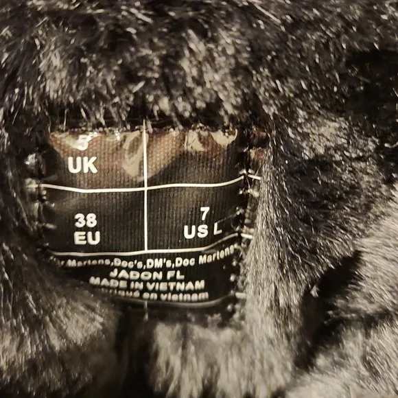 🔥 NWT Dr. Martens Jadon Faux Fur-Lined Distressed Metallic Platform Boots 7 - Picture 7 of 7